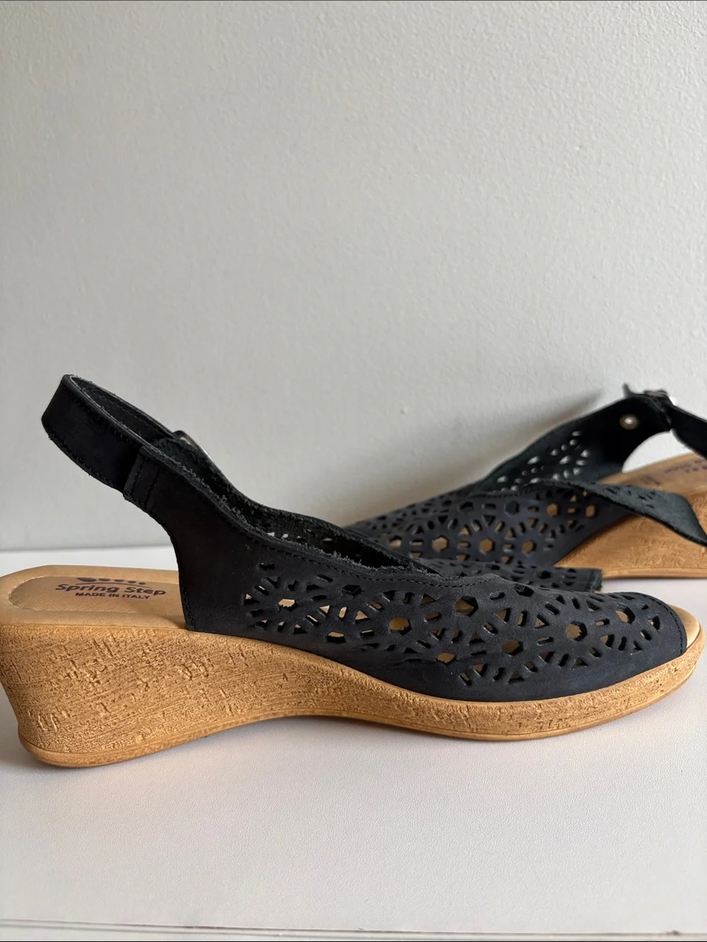 Spring Step Size 9 Navy Leather Cutout Slingback Wedge Sandals Made Italy